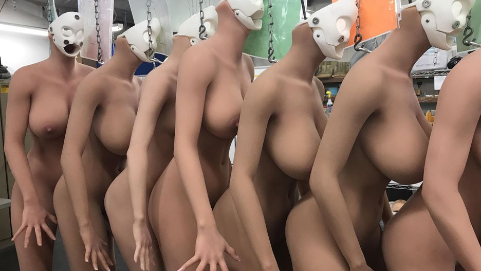 тела с черепами реалистичных секс-роботов
